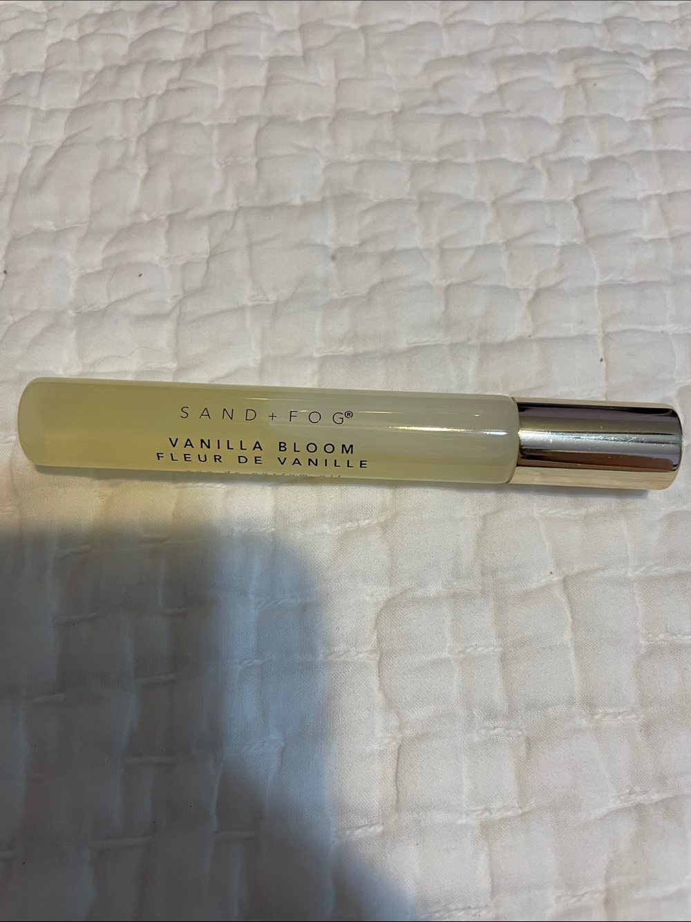 Sand + Fog Vanilla Bloom Roll-On Eau De Parfum oil